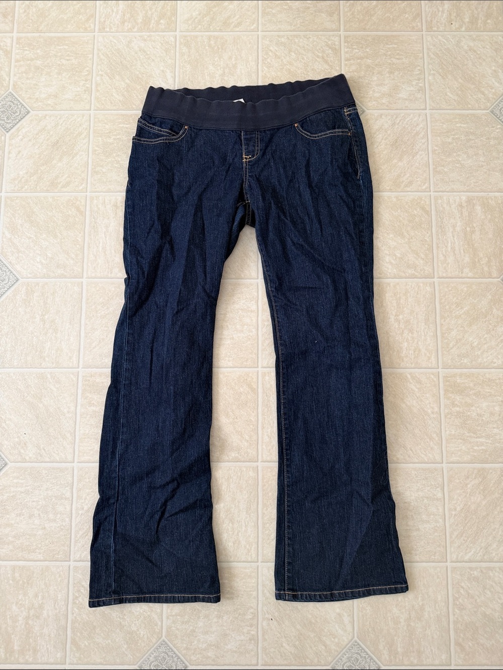 Classic Elastic Waist Jeans